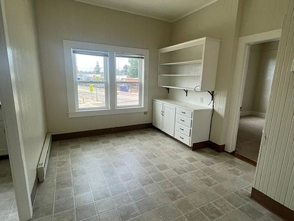 2nd image of 912 Soquel Ave