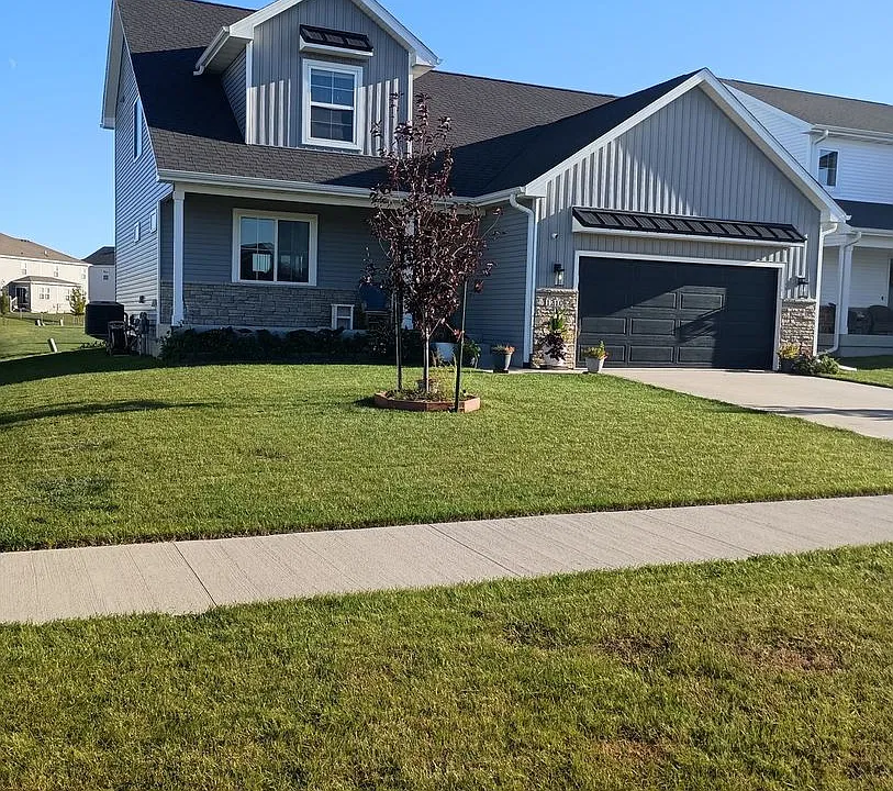 1210 NW Mill Springs Dr