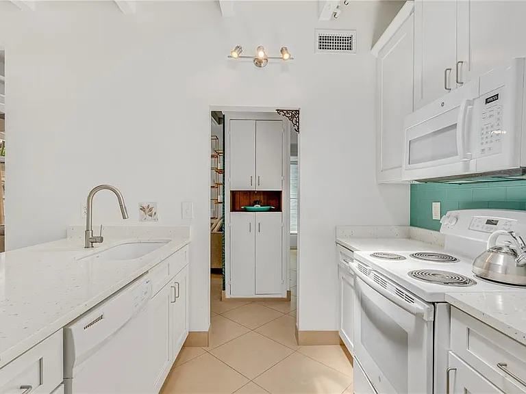2003 Tetlow Pl — Photo 8