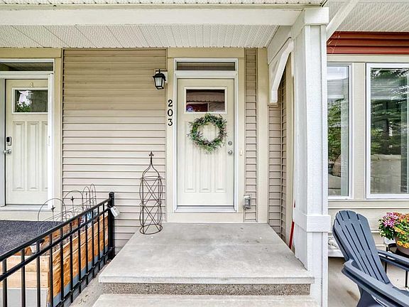 3rd image of 203 NW Auburn Meadows Walk SE