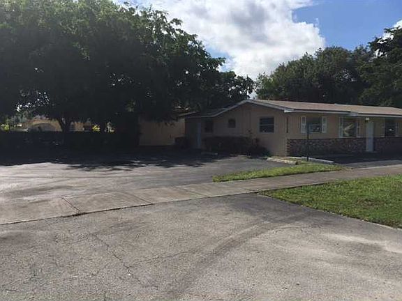 5th image of 17291 NE 19th Ave