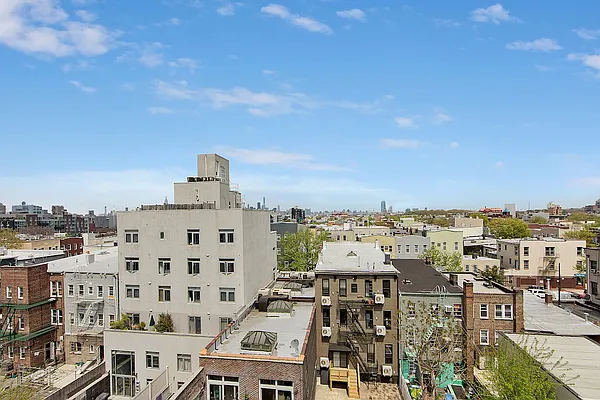 Rented by Compass | media 21