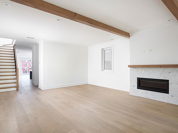 5th image of 1529 N Hudson Ave #3