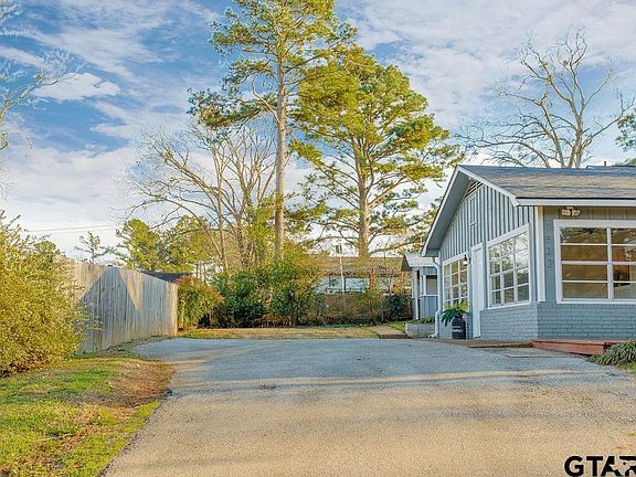 3rd image of 1532 Hideaway Ln W