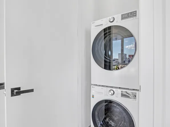 288 4th Avenue image 5 of 13