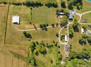 1822 Trapper Ave, Mulberry Grove, IL 62262