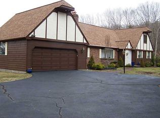 45 Hillside Dr, Exeter, RI 02822