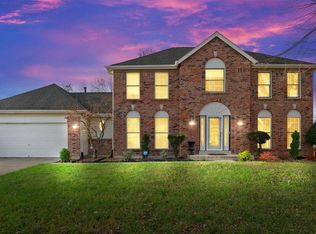 826 Sprinters Row Dr, Florissant, MO