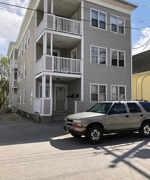 391 Manchester St — Photo 5