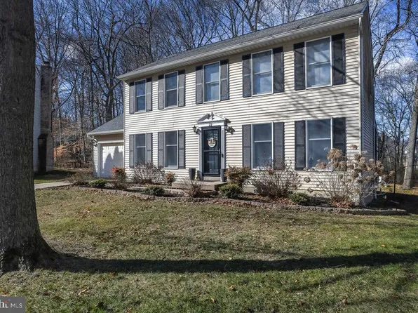 22 Gloucester Ct, Newark, DE 19702