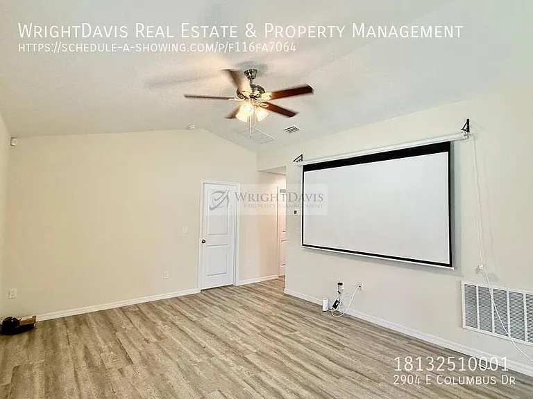 2904 E Columbus Dr — Photo 8