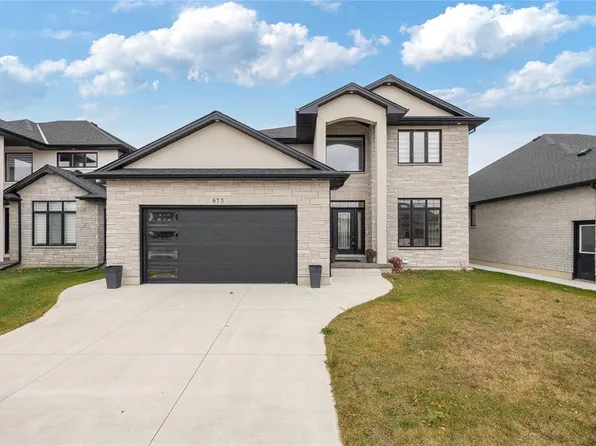875 Magnolia Ln, Sarnia, ON N7S 0G3
