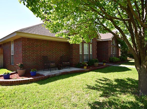 2nd image of 4609 Bishops Castle Dr