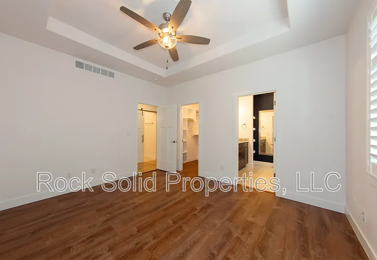 3519 Blue Feather Trl — Photo 23