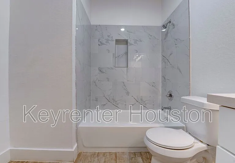 5121 Southwind St — Photo 19