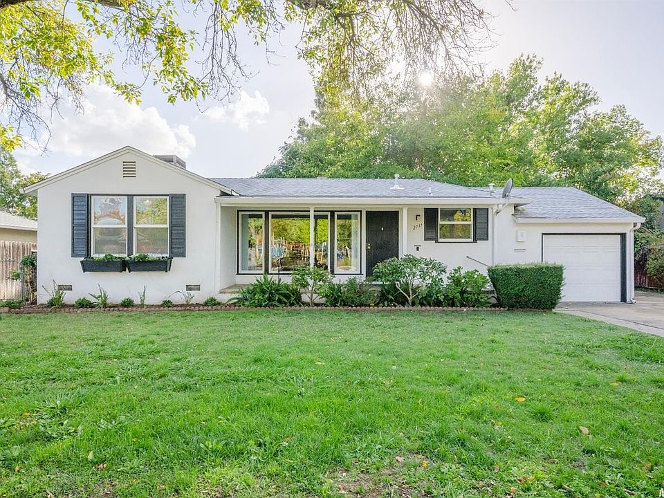 1st image of 2711 Maryal Dr