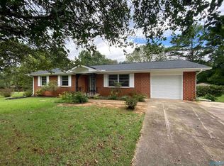 1105 Hewitt St NW, Huntsville, AL 35816