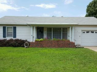 1220 N Olive St, Wellington, KS 67152
