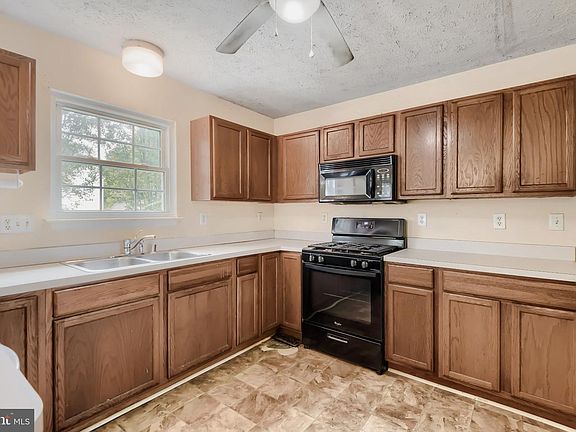 3rd image of 3802 Longley Rd