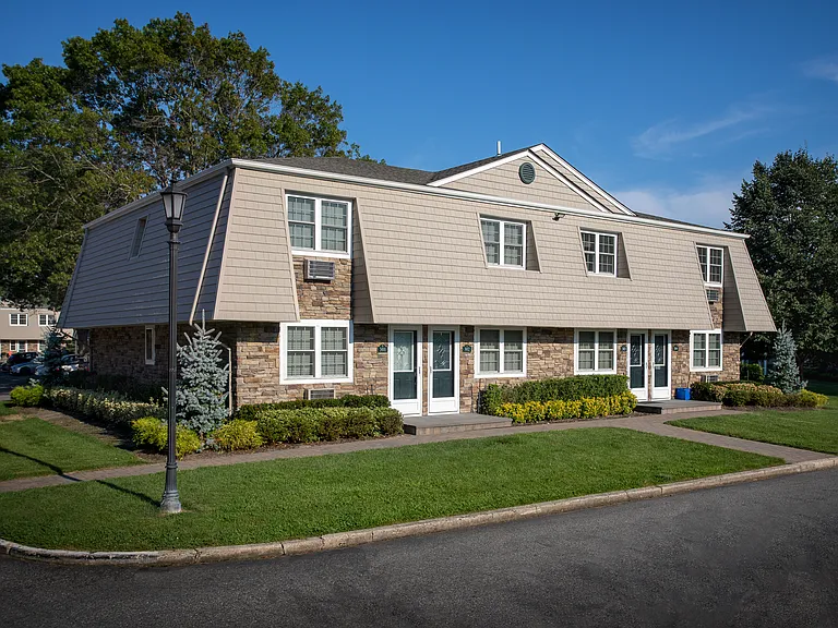 Fairfield Courtyard at Bayport — Photo 19