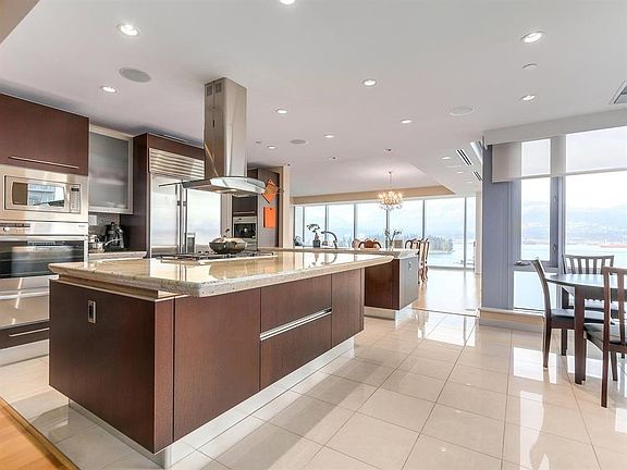 5th image of 1169 Cordova St W #1202