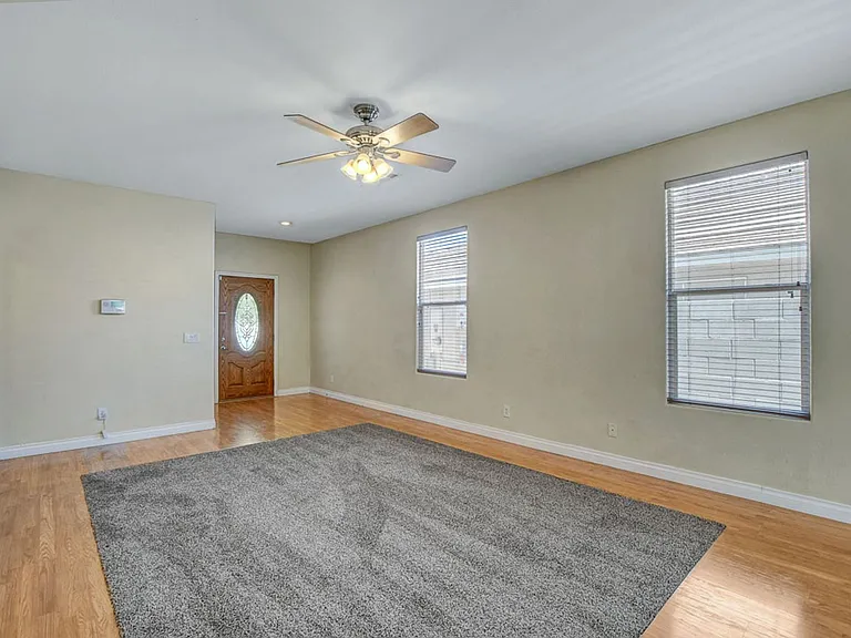 8737 Radiant Ruby Ave — Photo 7