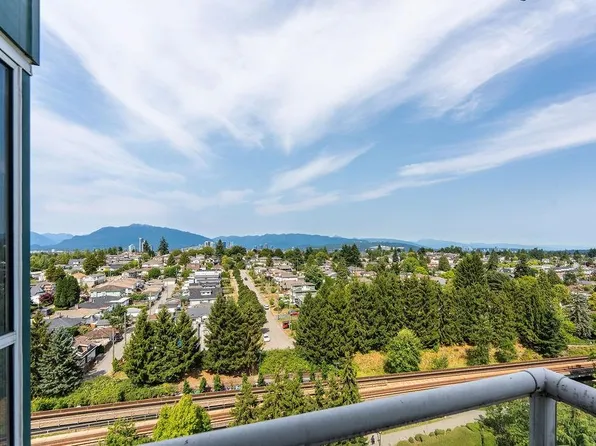 5189 Gaston St #1408, Vancouver, BC V5R 6C7