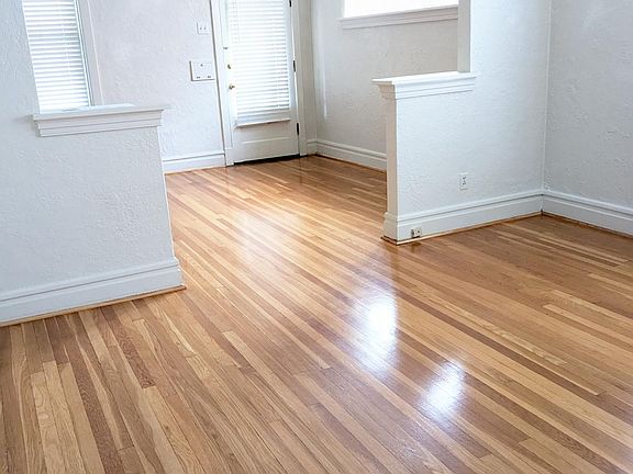 4th image of 7155 Dartmouth Ave Floor 1
