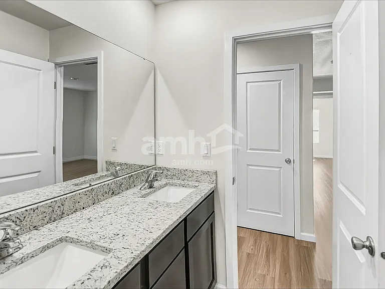1215 W 17th Ave — Photo 14