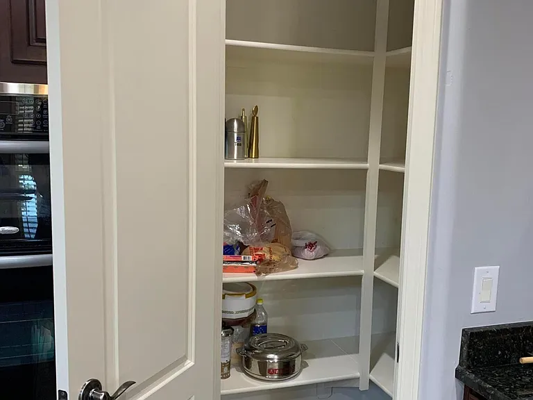 2219 E Wisteria Dr — Photo 10