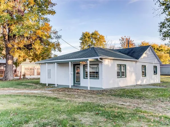 219 Highland St, Carrollton, IL 62016
