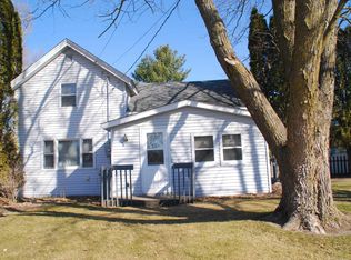 101 Alexander St, Fayette, IA 52142