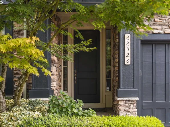 22828 SW 104th Ter, Tualatin, OR 97062