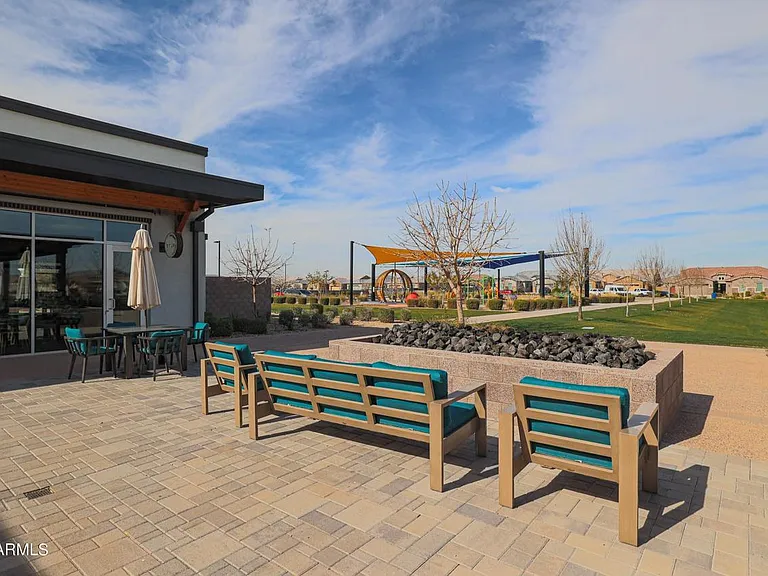 5514 S Dillon Cir — Photo 11
