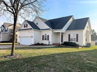 1688 Maizefield Ln, Fuquay Varina, NC 27526