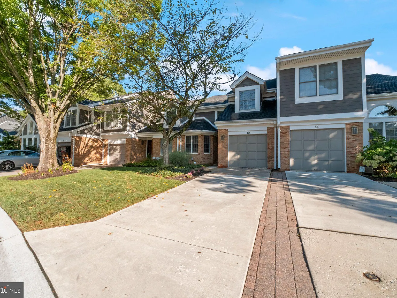 3 bed, 3.5 bath, 2799 sqft, $4,000 — Photo 2