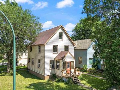329 9th St S, Virginia, MN, 55792