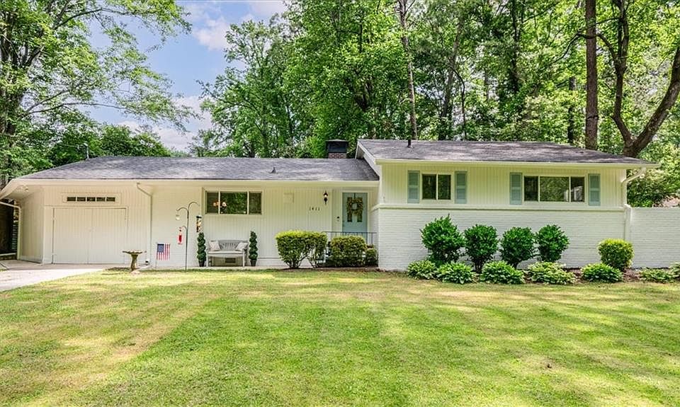 1st image of 1411 Brook Valley Ln NE