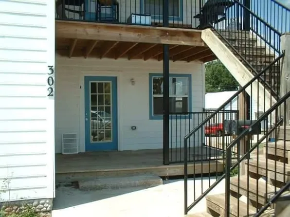 302 W Maple Ave APT A, Stillwater, OK 74074