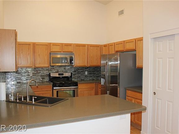 4th image of 10205 Juniper Creek Ln