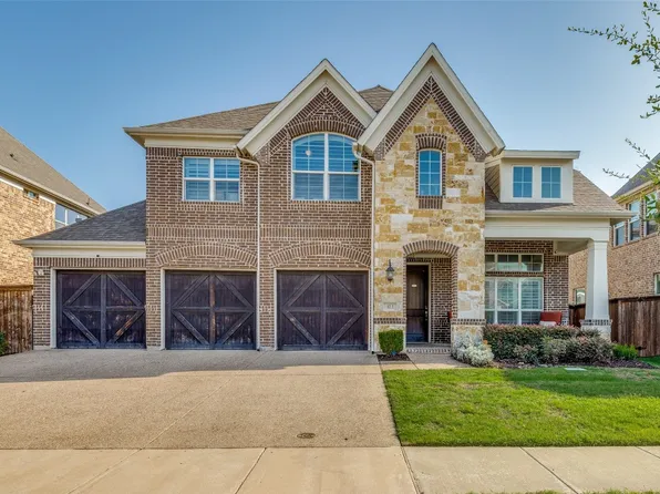 813 Southern Hills Way, Aubrey, TX 76227