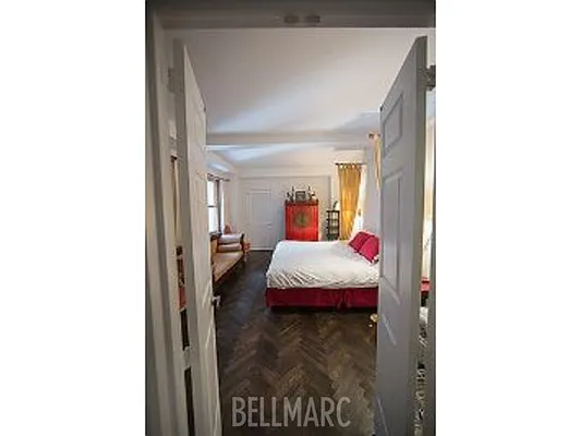 Rented by Bellmarc Realty | media 38