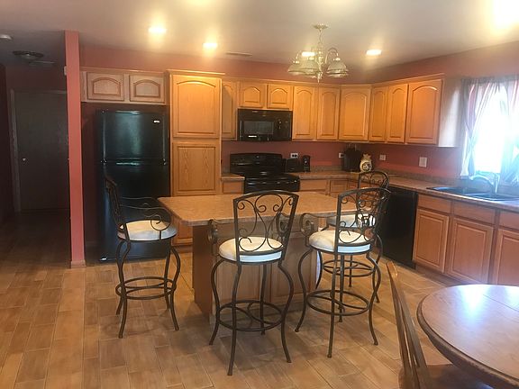5th image of 286 Jennifer Ln #286