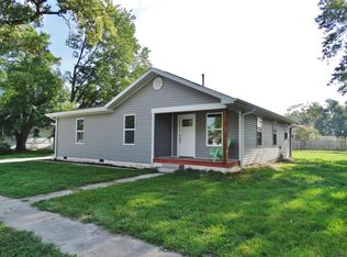 616 N Hickman St, Centralia, MO 65240