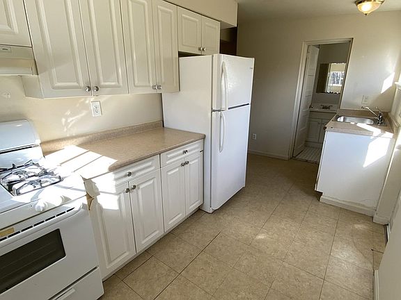 3rd image of 603 E Spencer St APT 2
