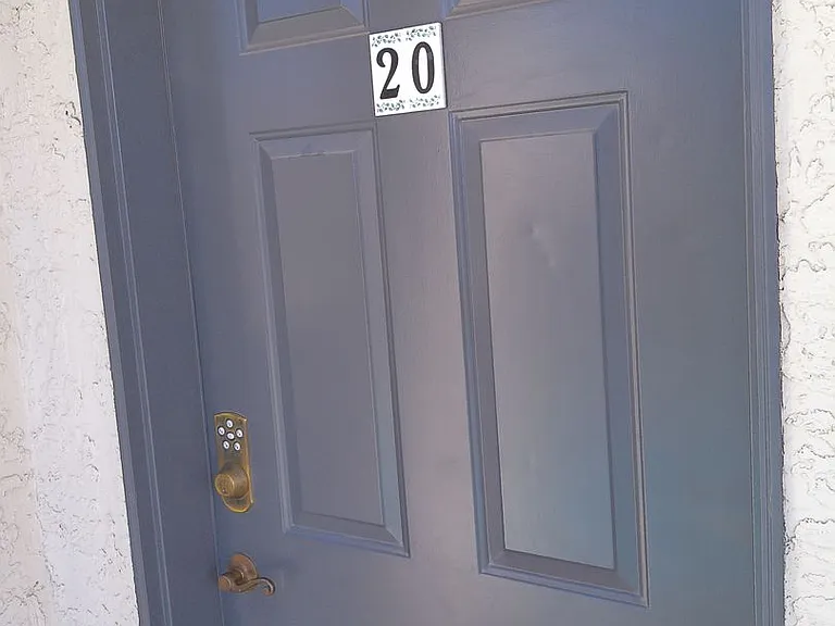 1989 Mesquite Ave #20 — Photo 3