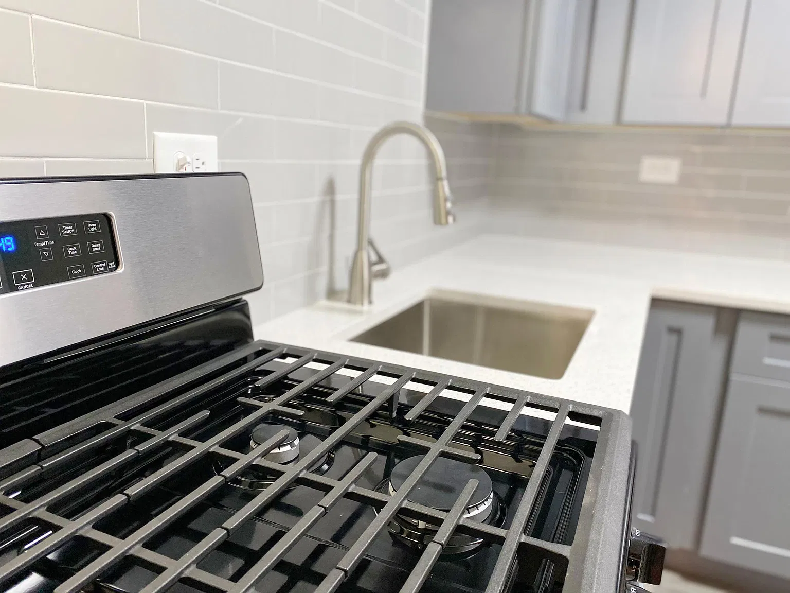 1 bed, 745 sqft, $1,630 — Photo 4