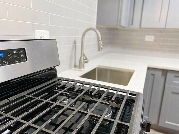3rd image of 8348 W Catherine Ave #720