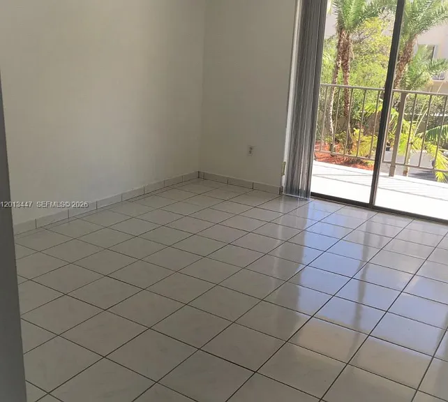77 Crandon Blvd #2E — Photo 3