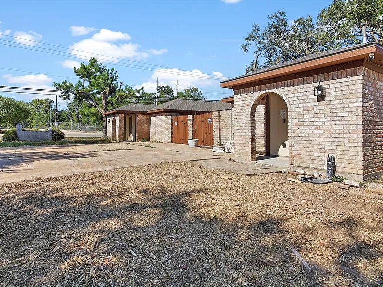4215A Louetta Rd — Photo 11